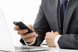 ご入会資格　正社員　定収入　定職