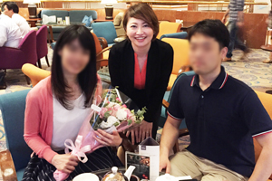 ご入会資格　正社員　定収入　定職