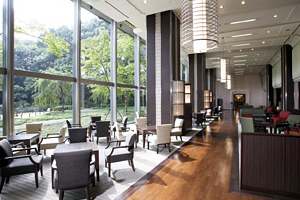 ご入会資格　正社員　定収入　定職